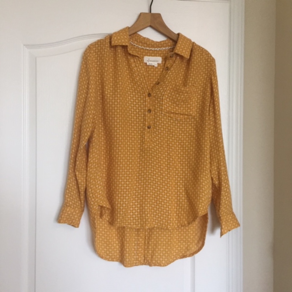 Anthropologie Isadora Yellow Button-Back Top